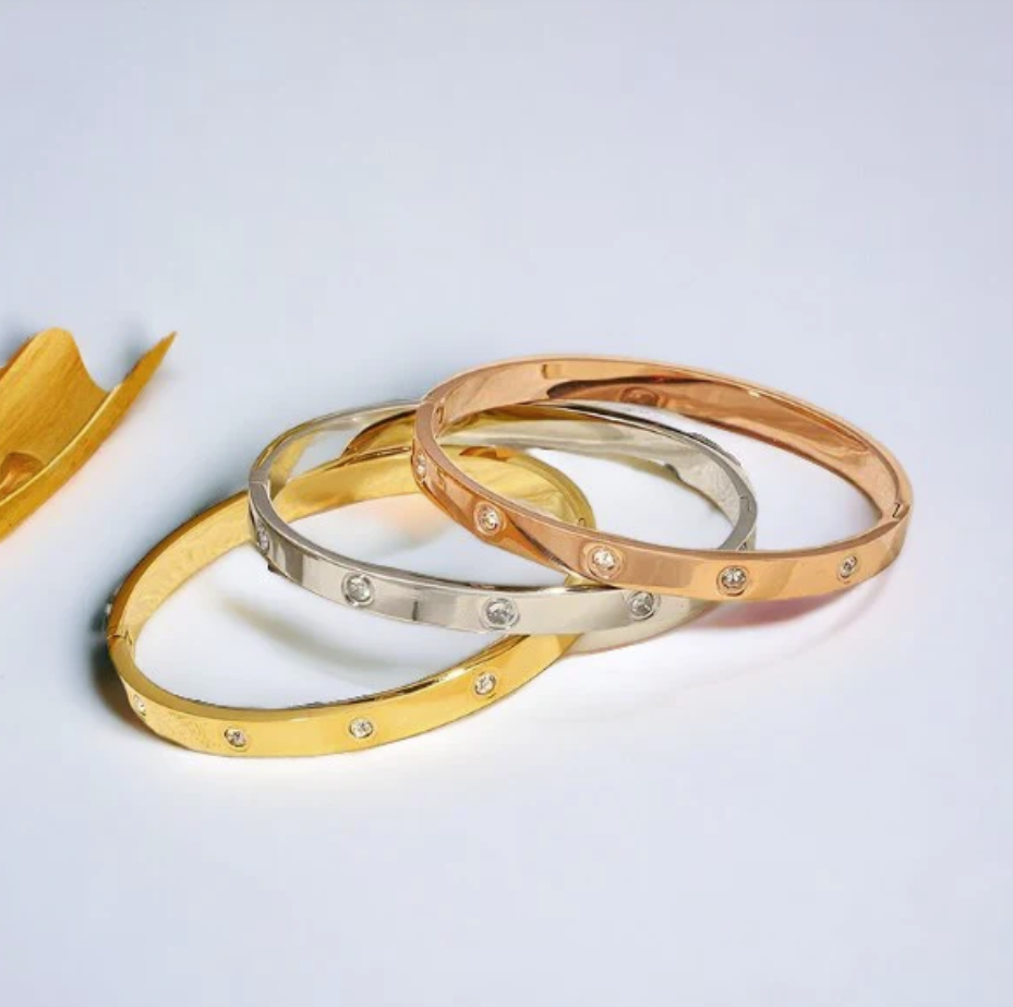 CloveLux™ Love Bracelet